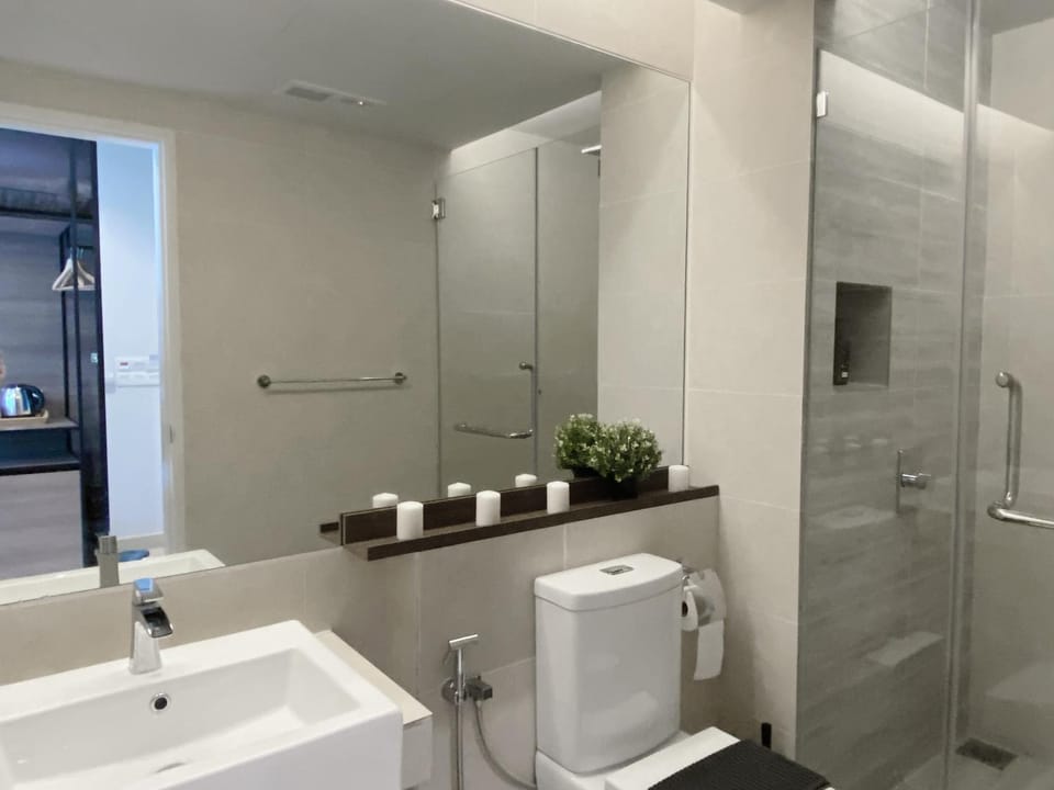 ELECTUS HOME at WINDMILL UPON HILLS GENTING - FREE WiFi & TV Box & Parking Apartment in Selangor, Malaysia