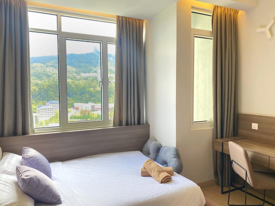 ELECTUS HOME at WINDMILL UPON HILLS GENTING - FREE WiFi & TV Box & Parking Apartment in Selangor, Malaysia