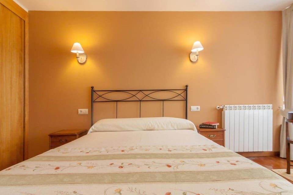 La Casona de la Bisa en Villanueva de Colombres House in Cantabria