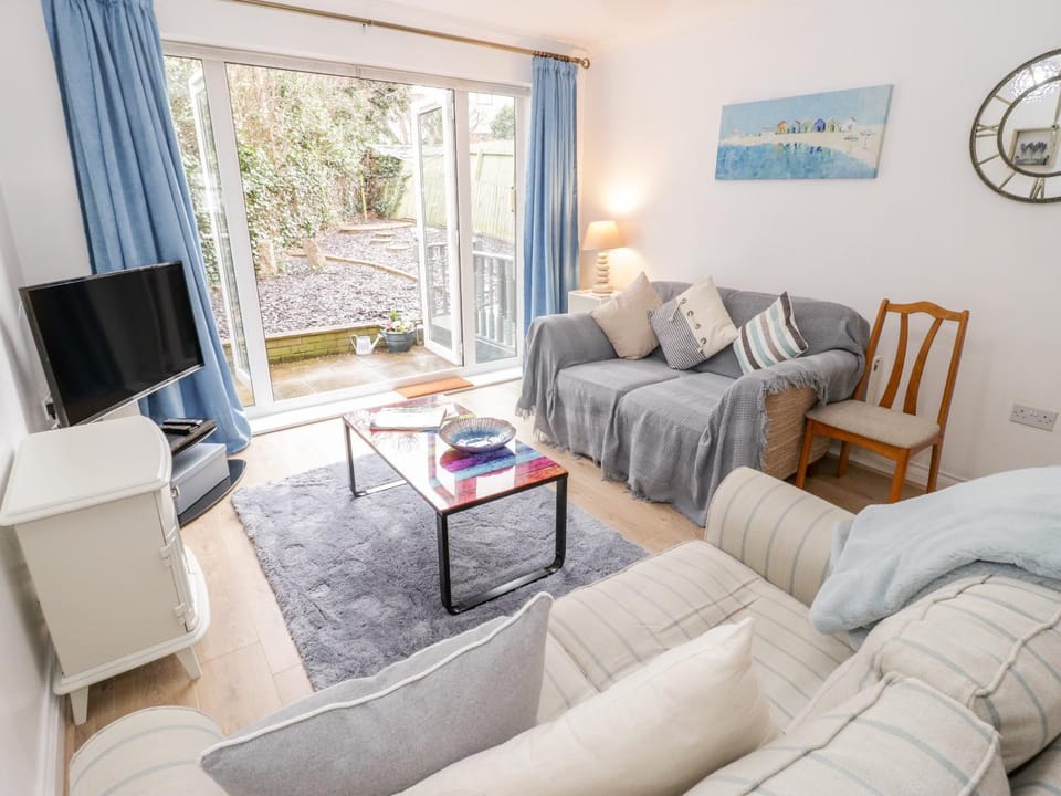 10 The Orchard Apartment in Wales
