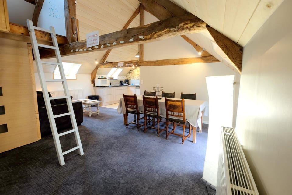 Kitchen or kitchenette, Living room, Dining area