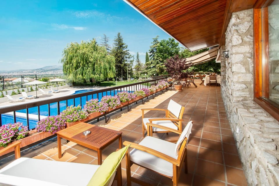 Balcony/Terrace, Pool view
