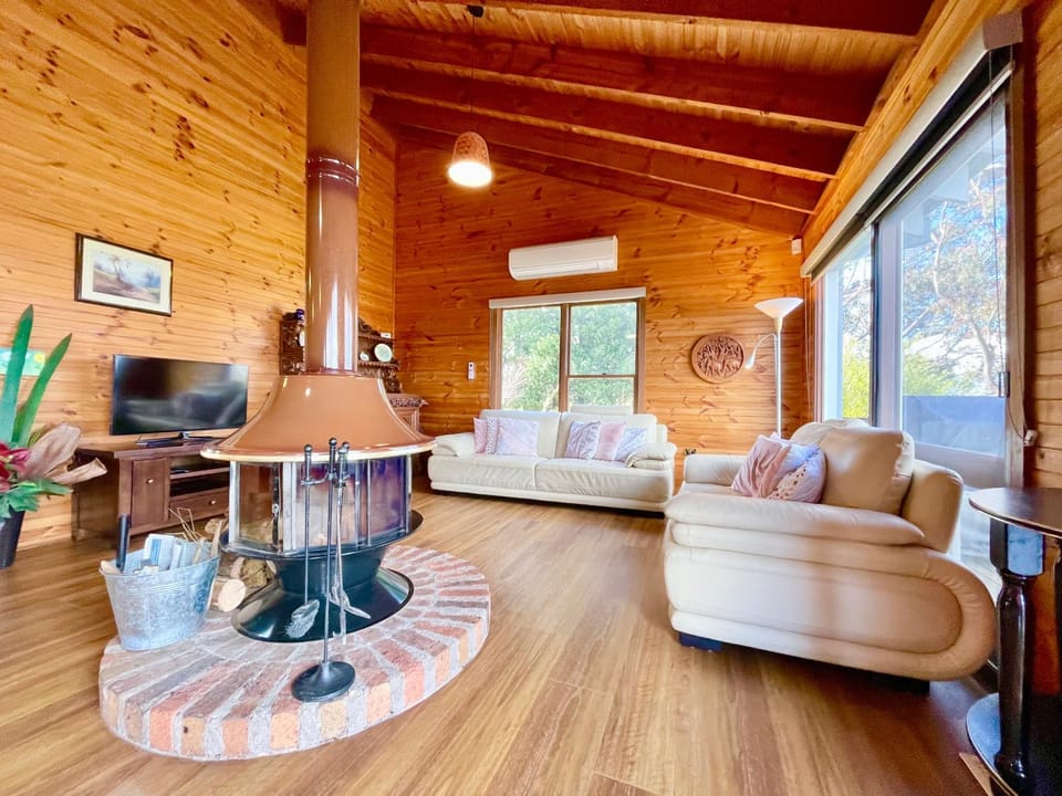 TV and multimedia, Living room, fireplace, fireplace