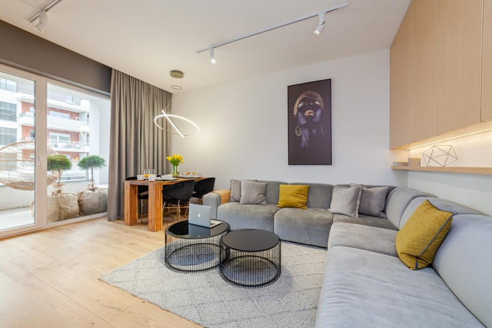 TV and multimedia, Balcony/Terrace, Living room, Lobby or reception, Seating area, Dining area