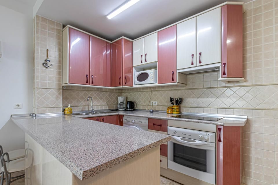 797 Holiday Rentals- Duplex para 7 en la carihuela a 1 min de la playa Apartment in Torremolinos