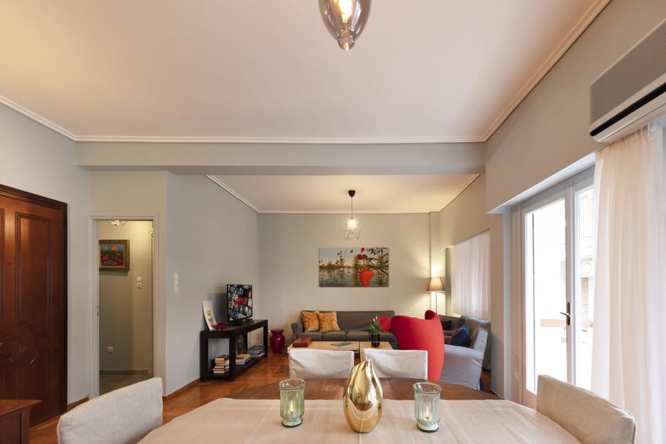 Communal lounge/ TV room, Living room