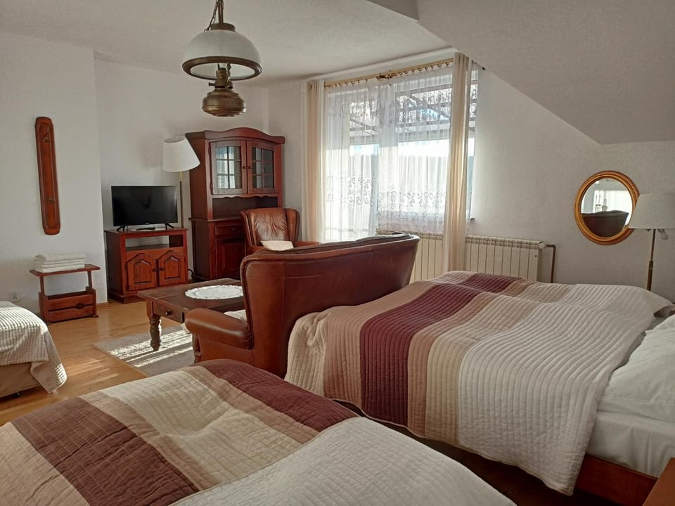 Willa Rosa Chalet in Masovian Voivodeship