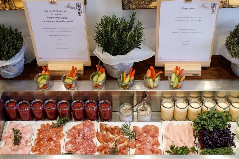 Food and drinks, Buffet breakfast