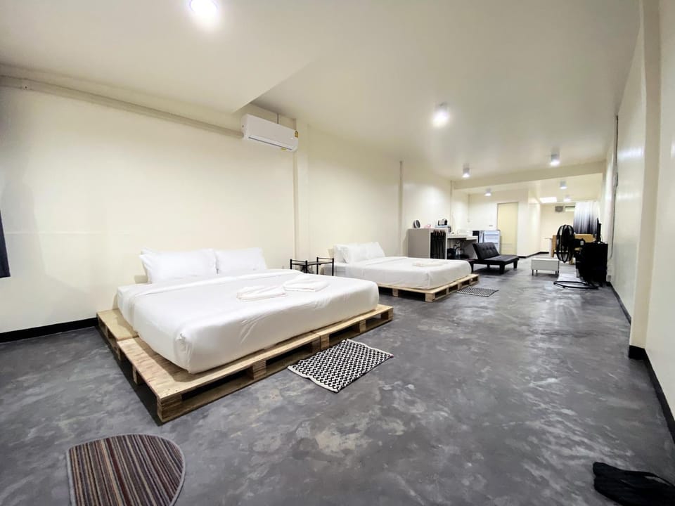 Bed, Photo of the whole room