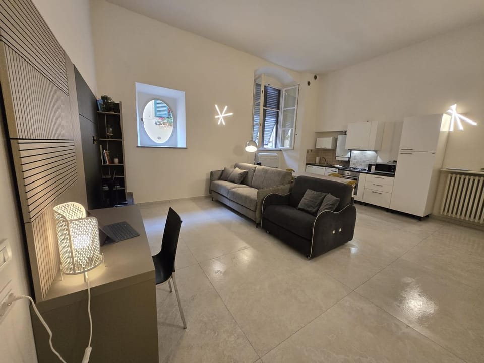 TV and multimedia, Kitchen or kitchenette, Living room, Seating area, Dining area, pet friendly, stove