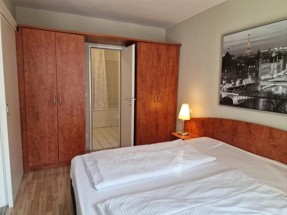 Bed, Bedroom, wardrobe