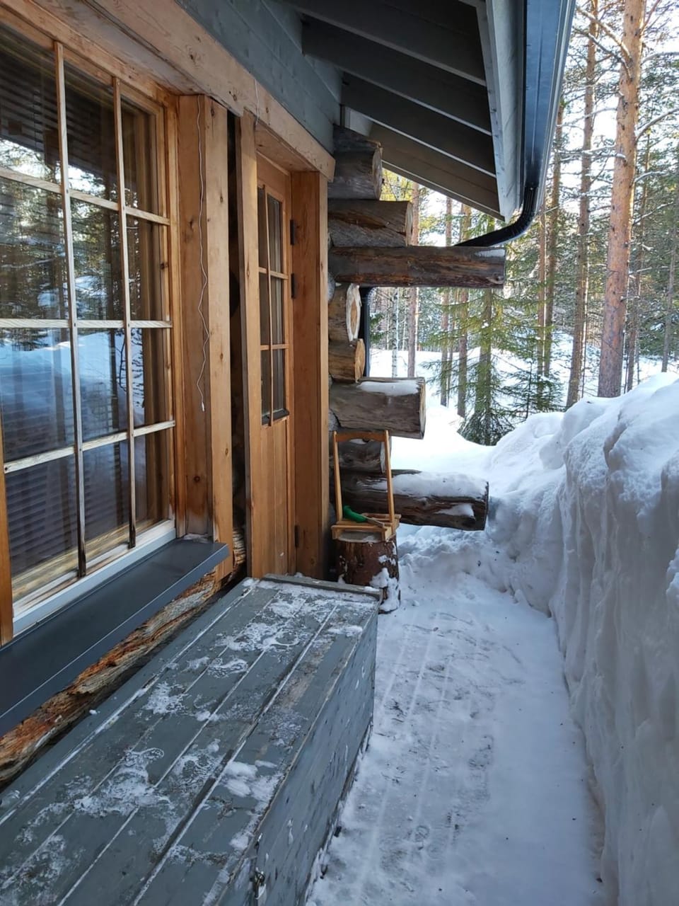 Property building, Patio, Winter