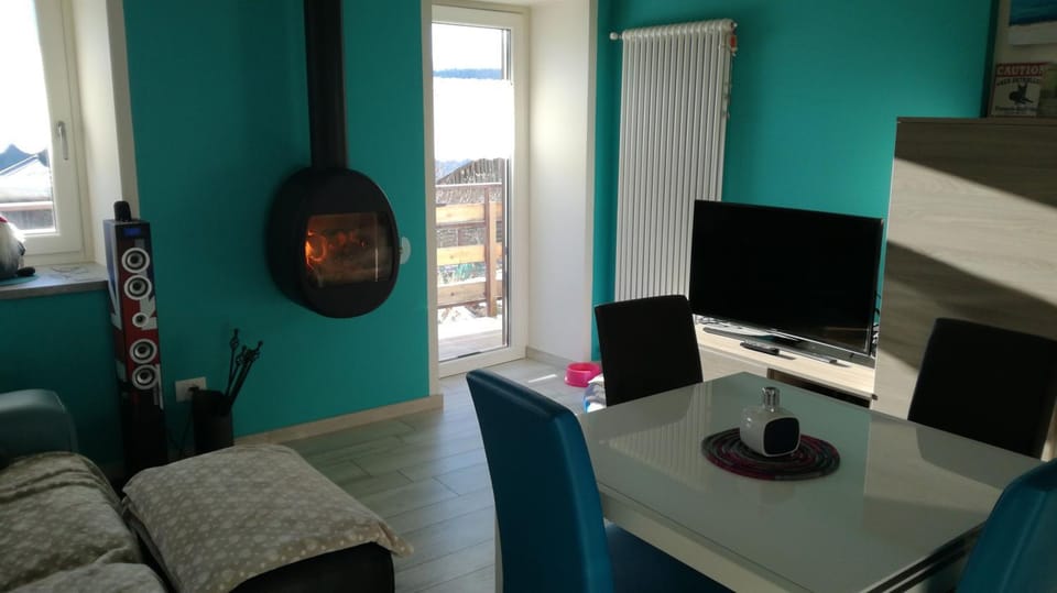 Living room, Other, flat iron