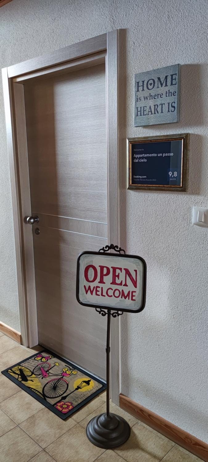 Facade/entrance, Property logo or sign, Logo/Certificate/Sign, Certificate/Award