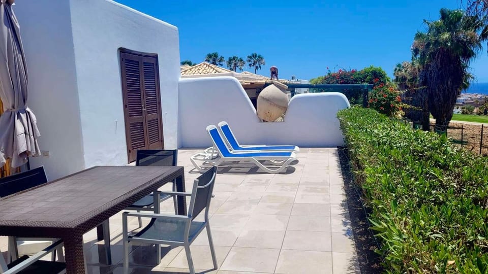 Atlantis, Golf del Sur Villa in Abona