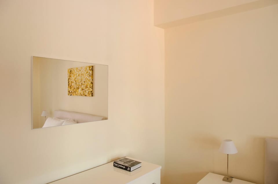 Photo of the whole room, Decorative detail, Bedroom