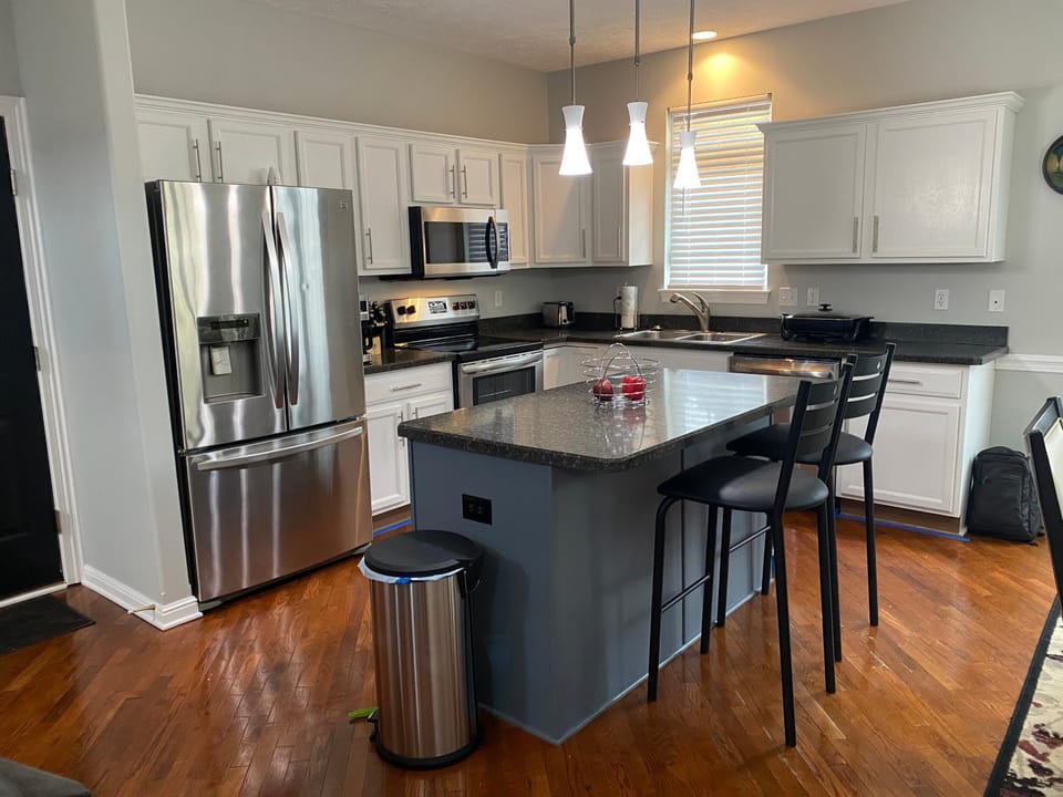 Kitchen or kitchenette, oven, stove