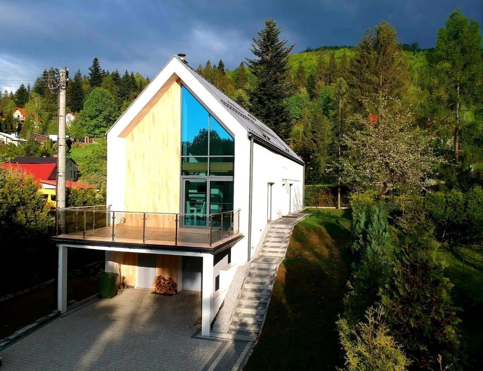 Property building, Natural landscape, Activities, Garden, Horse-riding, Skiing, Balcony/Terrace, Garden view, Mountain view, Family