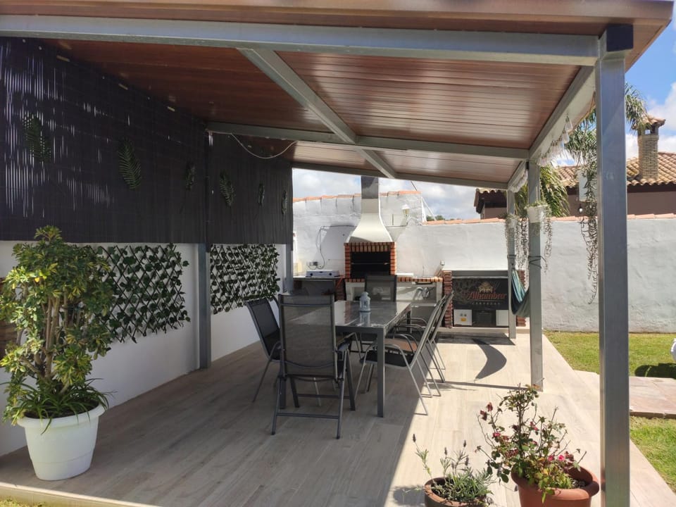 BBQ facilities, Balcony/Terrace