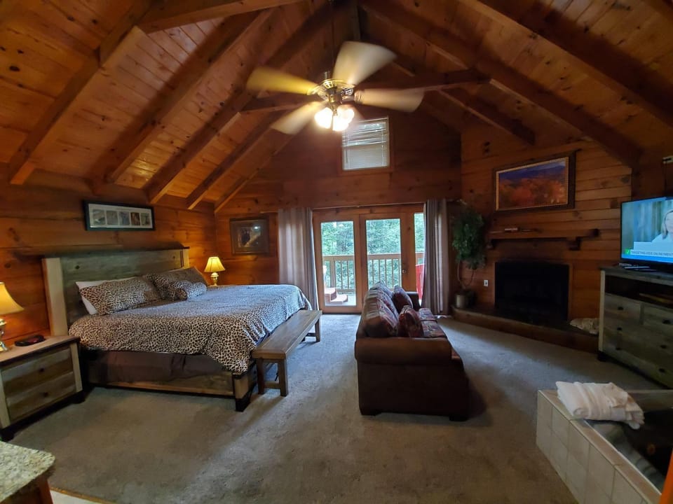 Wild Thing #1525 House in Gatlinburg