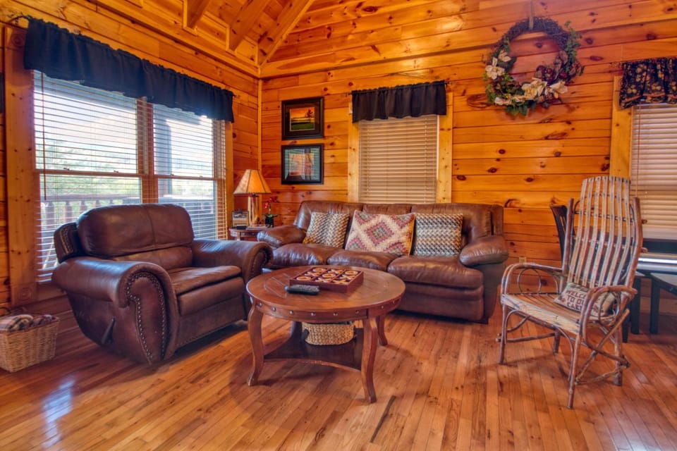 Starry Nights #222 House in Pigeon Forge