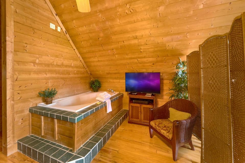 Hidden Romance #1404 House in Pigeon Forge