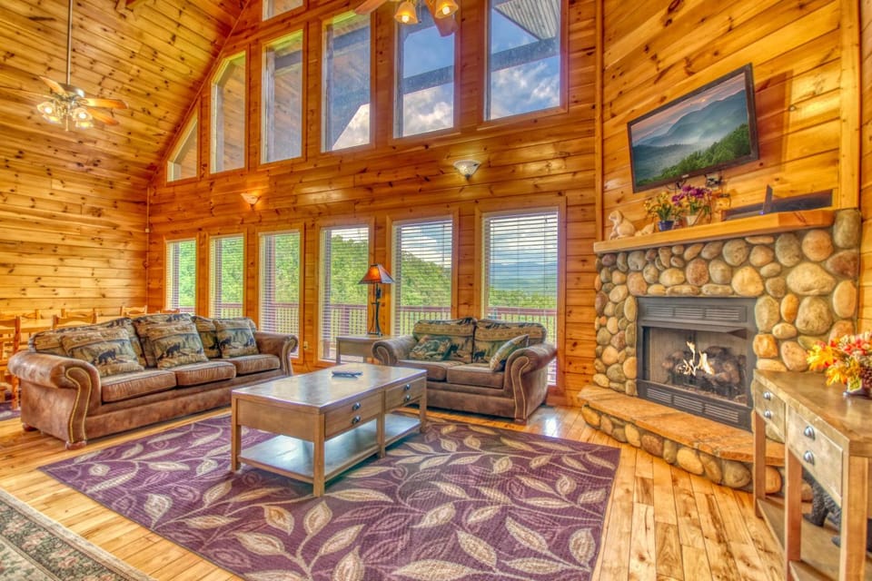 Redneck Ritz #724 House in Gatlinburg