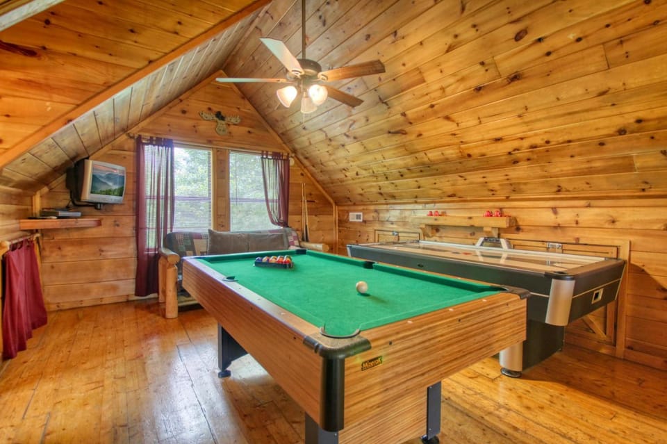 Wow! What A Cabin #255 Cabin in Sevier County