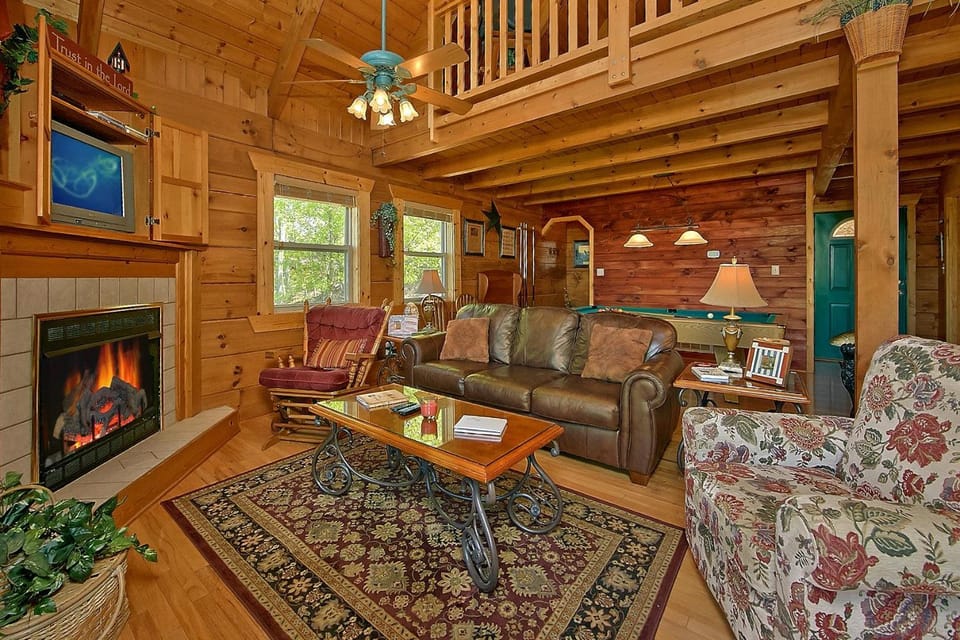 American Dream #142 House in Gatlinburg