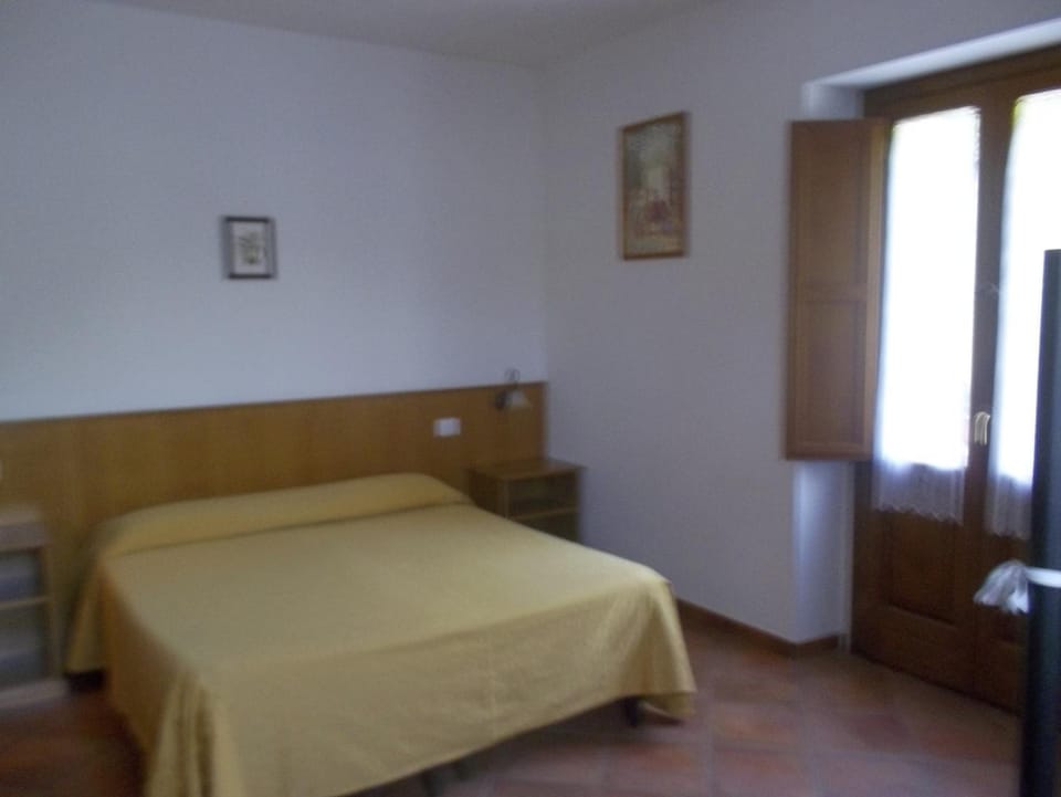 Day, Photo of the whole room