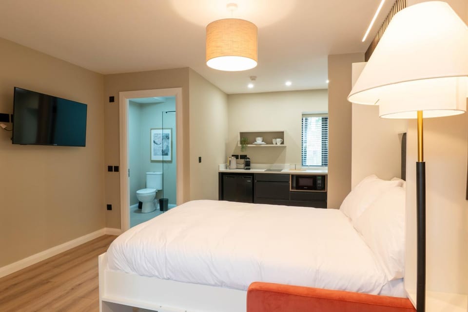 Bed, TV and multimedia, Kitchen or kitchenette