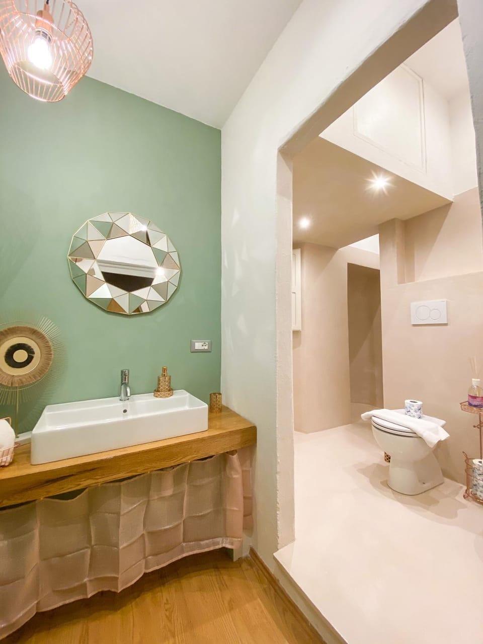 Shower, Toilet, Bathroom, Other, Photo of the whole room, Garden view