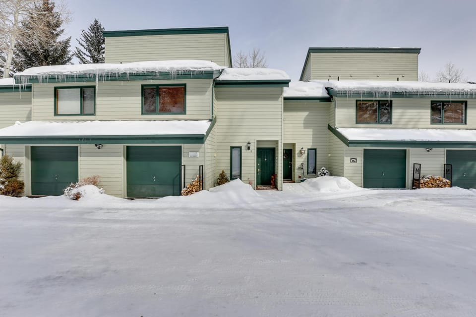 Eclectic Eagle-Vail Condo: 2 Miles to Beaver Creek House in Eagle County