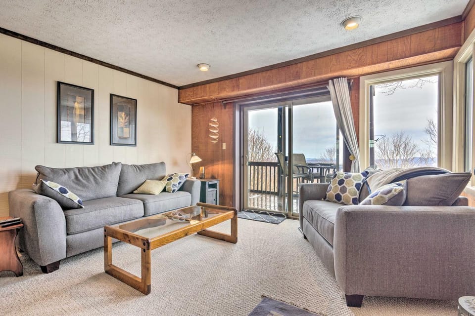 Close to Hiking & Golf! Beech Mtn Retreat House in Beech Mountain