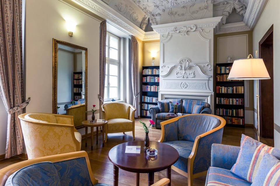 Spring, Day, Library, On site