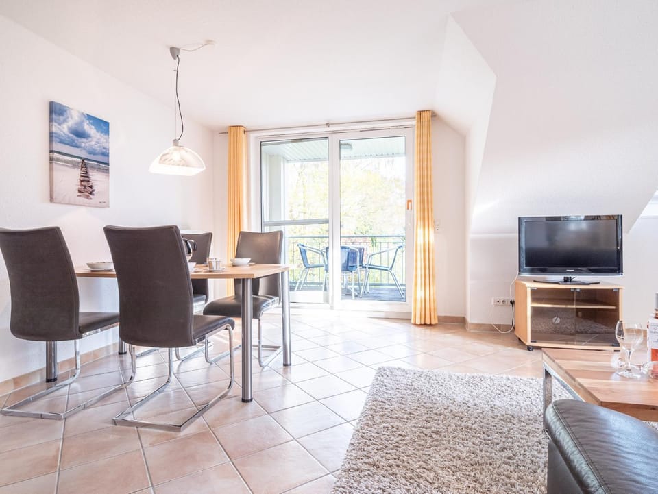 Schulstraße FeWo S3 (DG rechts) Apartment in Prerow