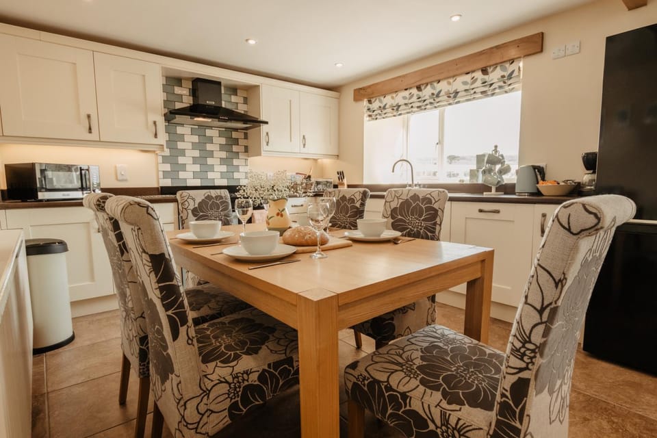 Bennar Isa Cottages Dyffryn Ardudwy House in Wales