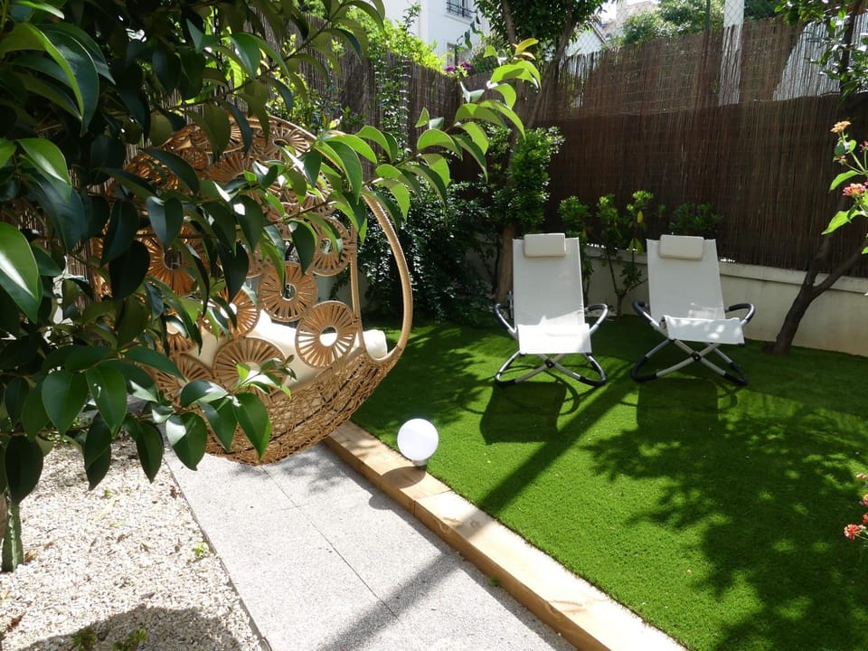 Garden, Garden view