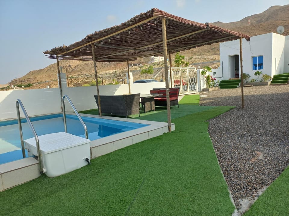 Patio, Swimming pool