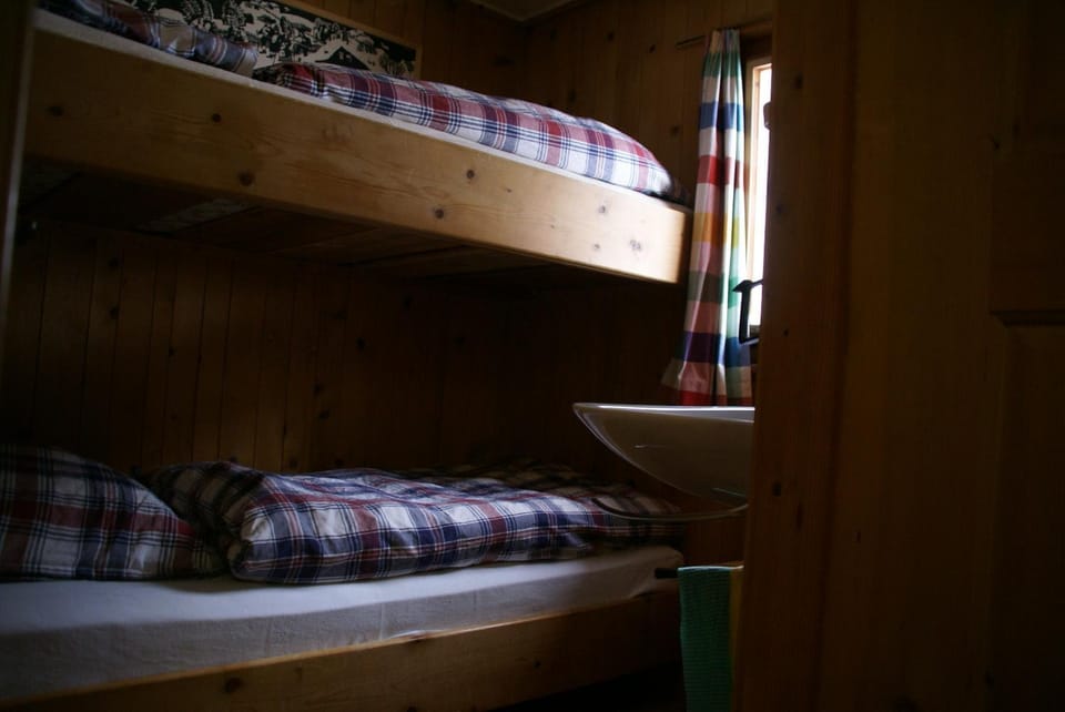 bunk bed