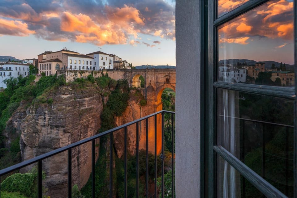 Nearby landmark, View (from property/room), Balcony/Terrace, Landmark view, Sunset