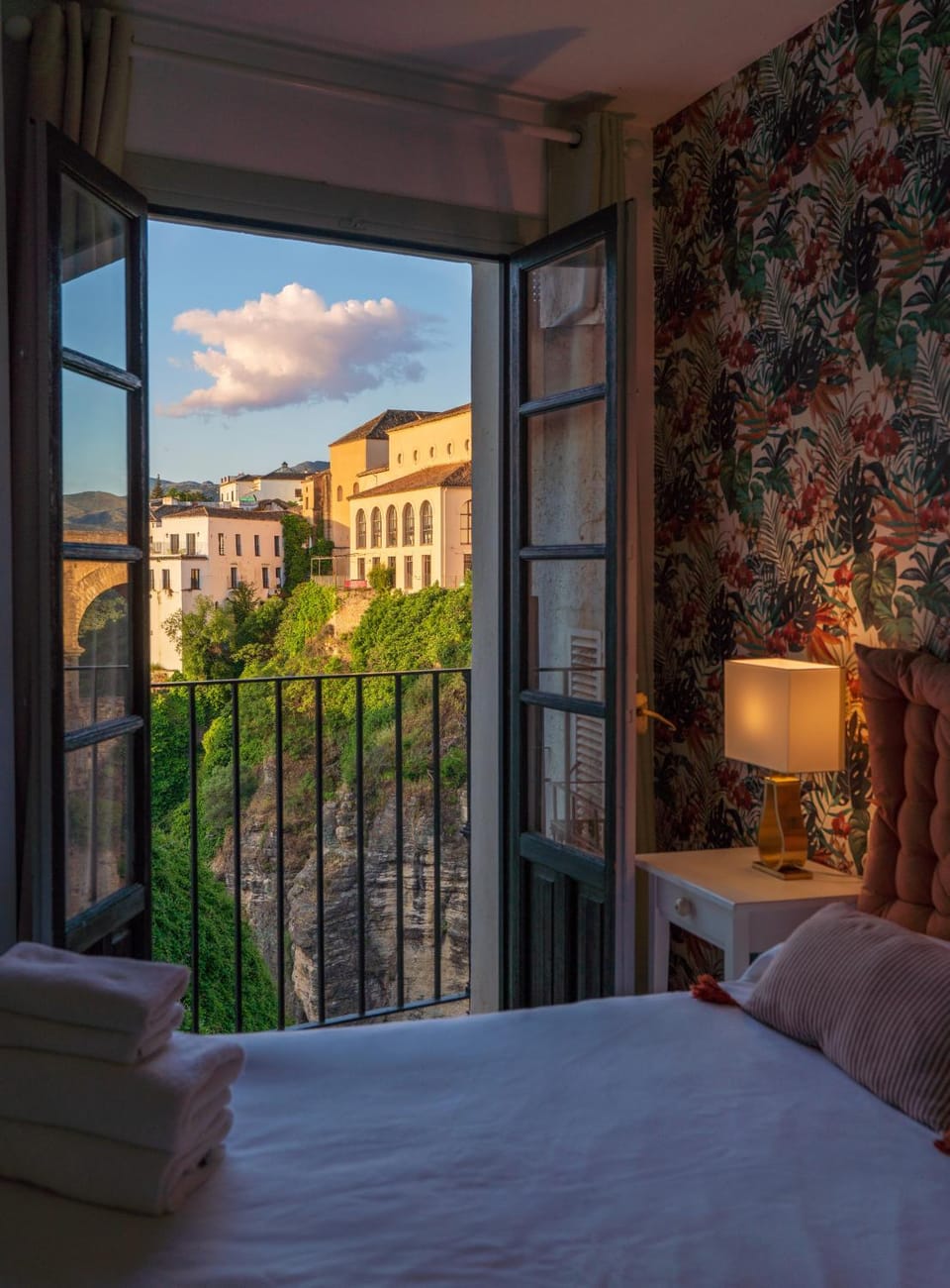Bed, Natural landscape, View (from property/room), Balcony/Terrace, Bedroom
