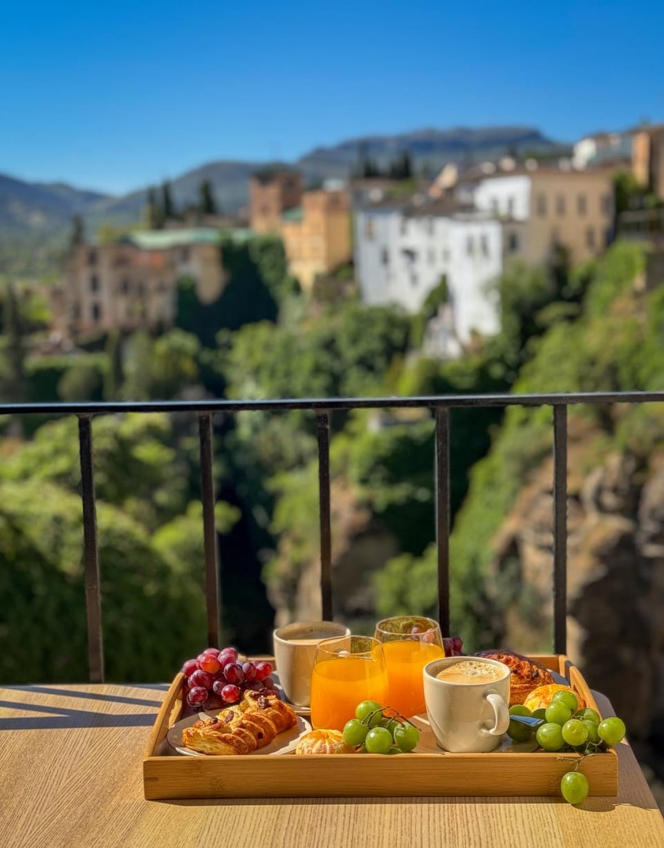 Day, Natural landscape, View (from property/room), Balcony/Terrace, Food, Mountain view