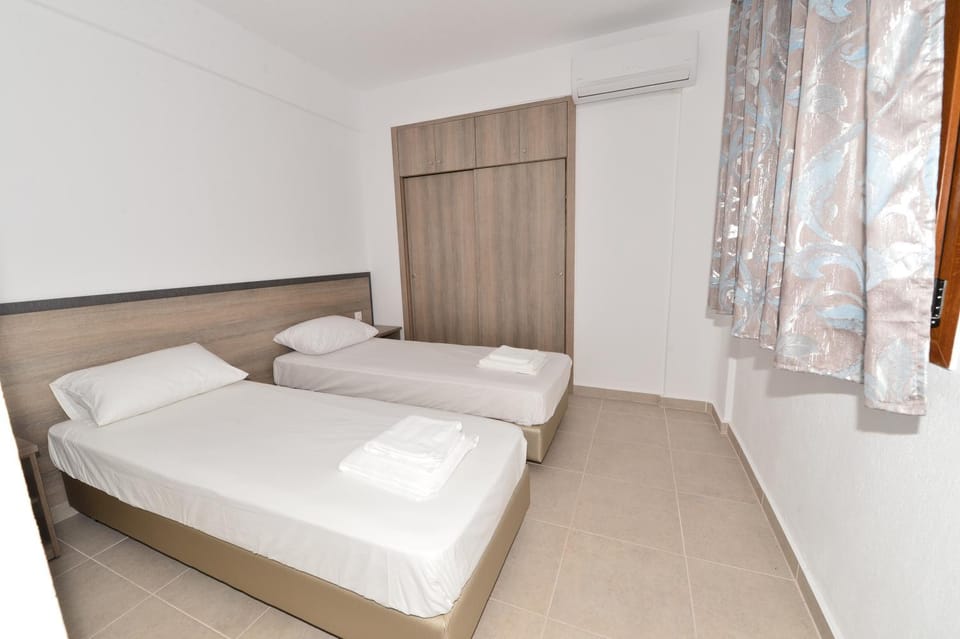 Skentos Apartments Sea View Apartment hotel in Halkidiki