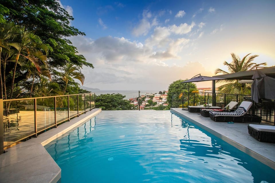 Swimming pool, Swimming pool, sunbed