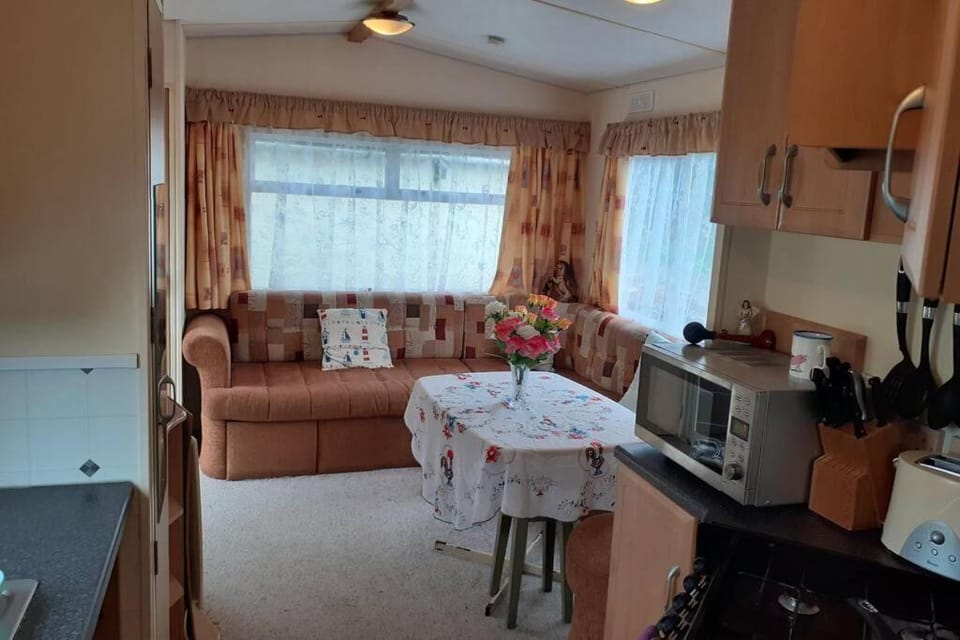 Kimberley Lane Static, Cornwall House in England