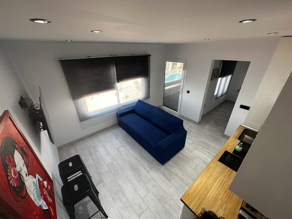 TV and multimedia, Living room, Dining area