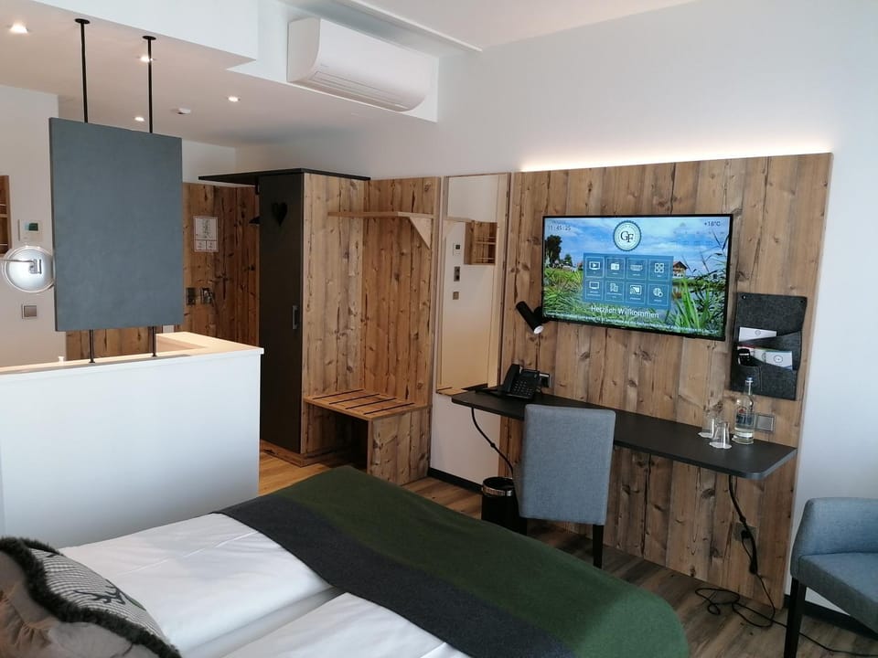 Photo of the whole room