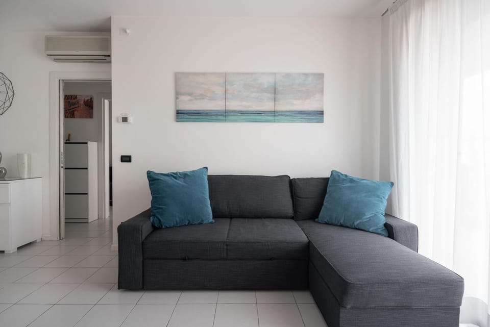 Immobiliare JVL - Santa Monica Apartment in Lido di Jesolo