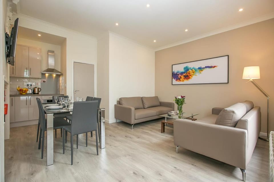 St Stephen's Green District-1 Apartment in Dublin